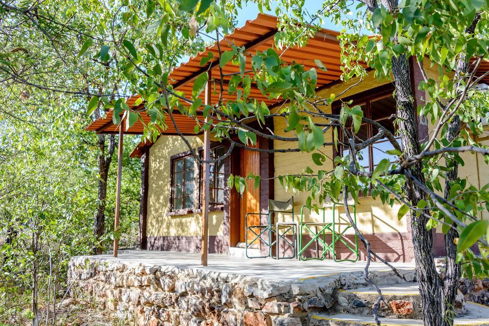Gondwana Etosha Safari Camp Villa โอเคาเควโย ภายนอก รูปภาพ