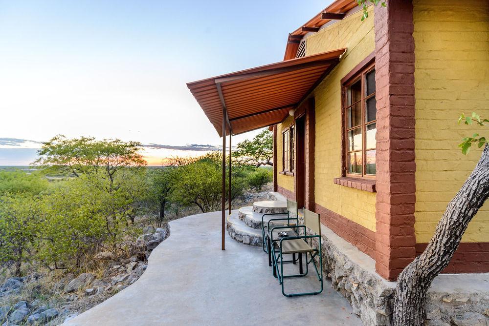 Gondwana Etosha Safari Camp Villa โอเคาเควโย ภายนอก รูปภาพ