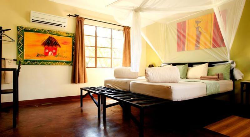 Gondwana Etosha Safari Camp Villa โอเคาเควโย ภายนอก รูปภาพ