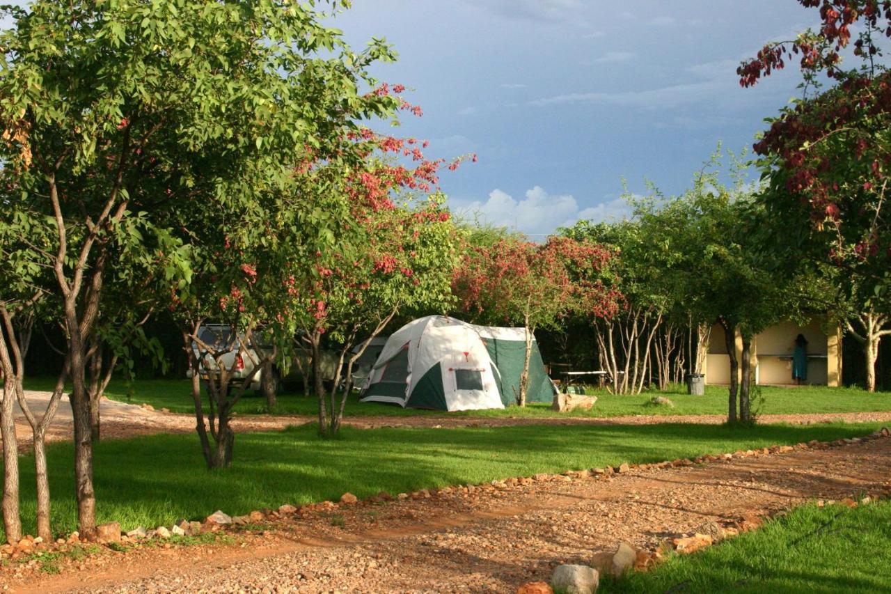 Gondwana Etosha Safari Camp Villa โอเคาเควโย ภายนอก รูปภาพ